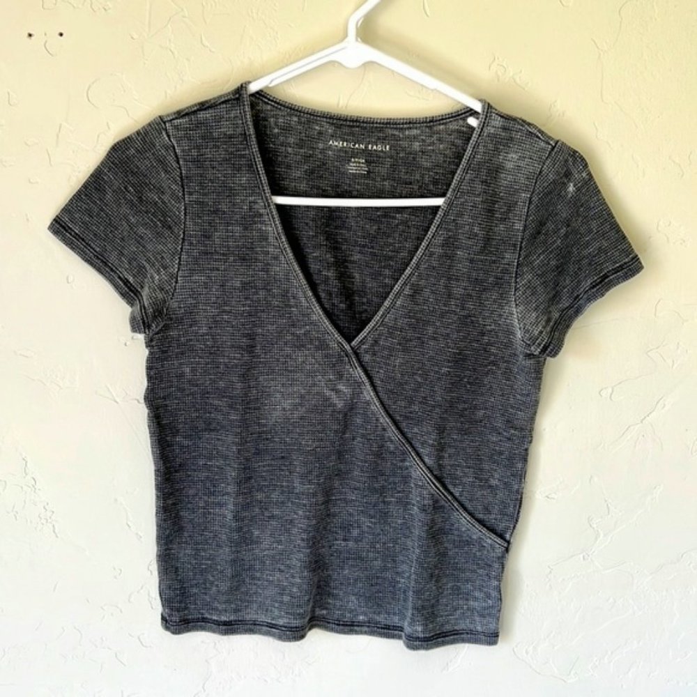 AE Gray Waffle Crop Top